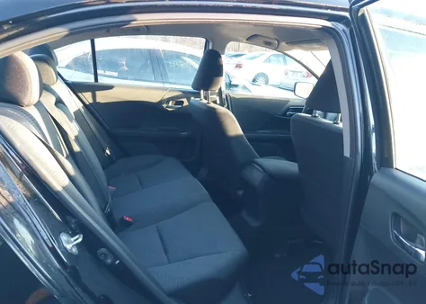 2017 Honda Accord Lx z USA, uszkodzony, nr VIN 1HGCR2F3XHA070483